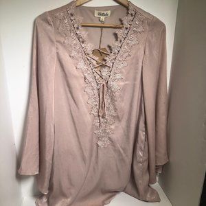 New listicle satin pink dress with embroidery